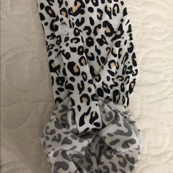 Leopard print tunic top - Picture 3 of 5